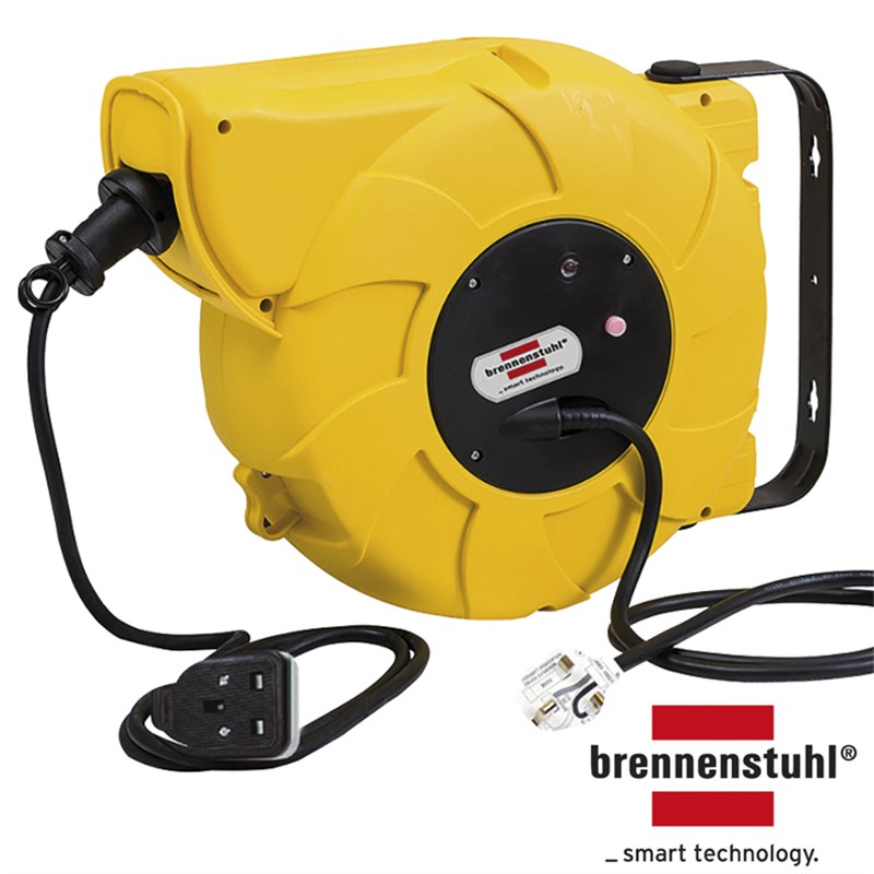 16m Retractable Cable Reel 1 x 230 Volt Socket