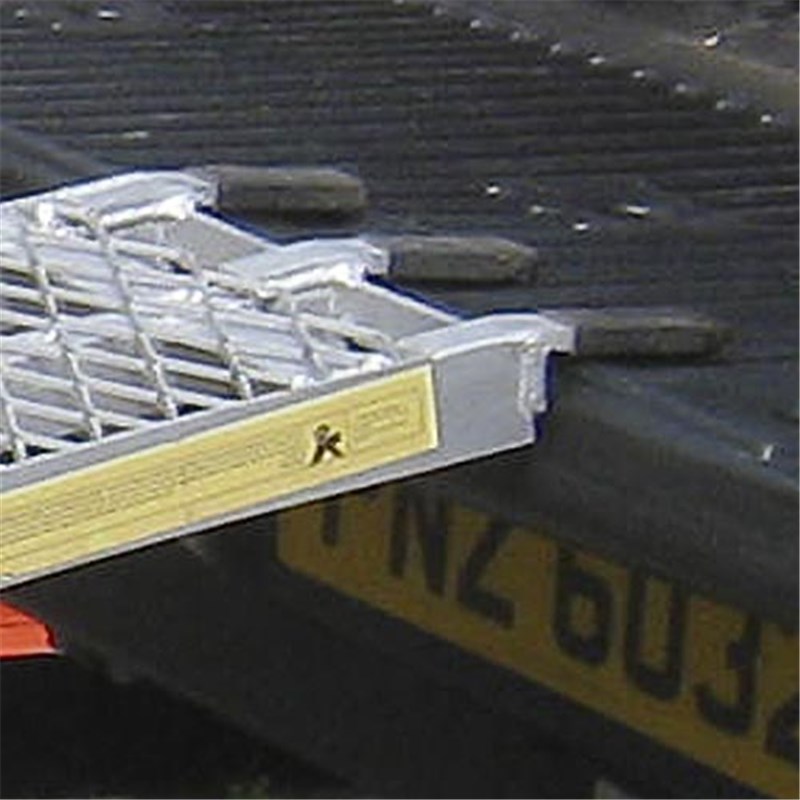 Folding 2.26m Aluminium Loading Ramps - VOK 23/06, 1 pair (570kg)