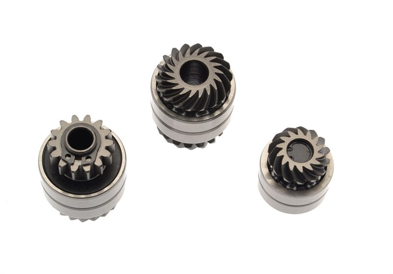 SET OF PINIONS